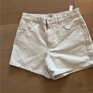 Zara Denim Shorts size 10 NWT Light wash